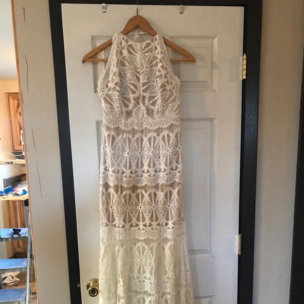 White lace dress
